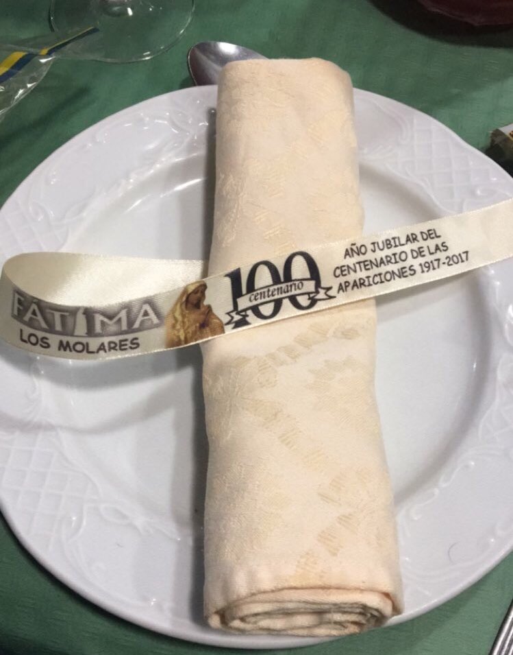 hdfatimamolares's tweet photo. GRANDE Y EMOTIVO PREGÓN, AMBIENTE ROMERO Y CONVIVENCIA PARA FINALIZAR CON JÚBILO EL AÑO DEL CENTENARIO.                               https://t.co/fddxo9Yz3m https://t.co/8EOteq2yGI