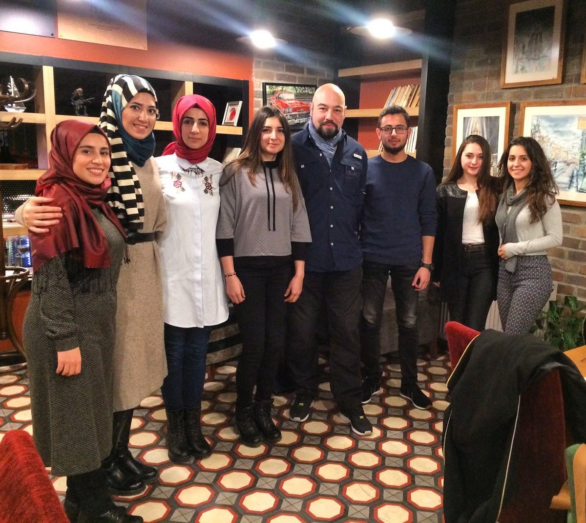 timyagy's tweet photo. Çok güzel bir sohbetti. @sadievrenseker hocamıza bize vakit ayırdığı için çok teşekkür ederiz. #timya https://t.co/cyqtyq9QKP