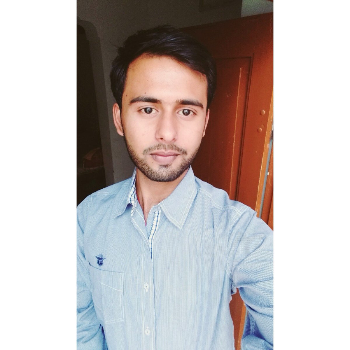 mr_clicker_'s tweet photo. #NewProfilePic
#imback https://t.co/zF7QaYOSje