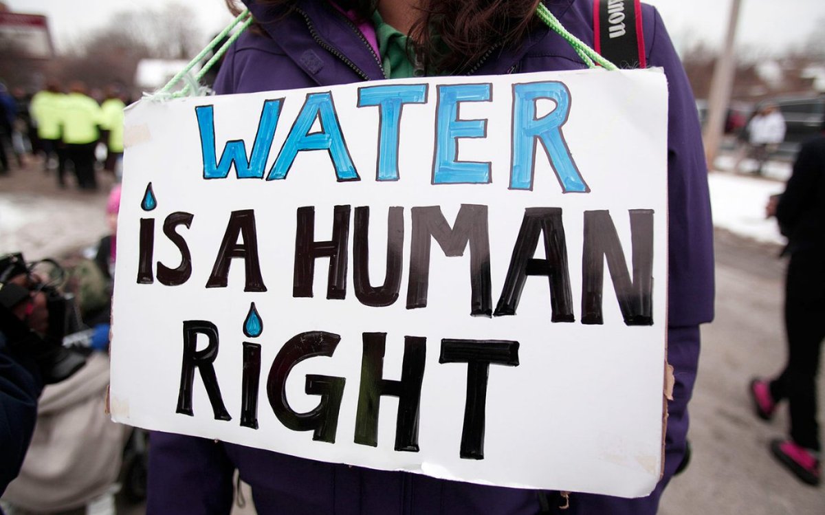 axelkent's tweet photo. #FlintWaterCrisis #FightForFlint #CleanWater #LeadersGetSocial https://t.co/v7KGedmqH4