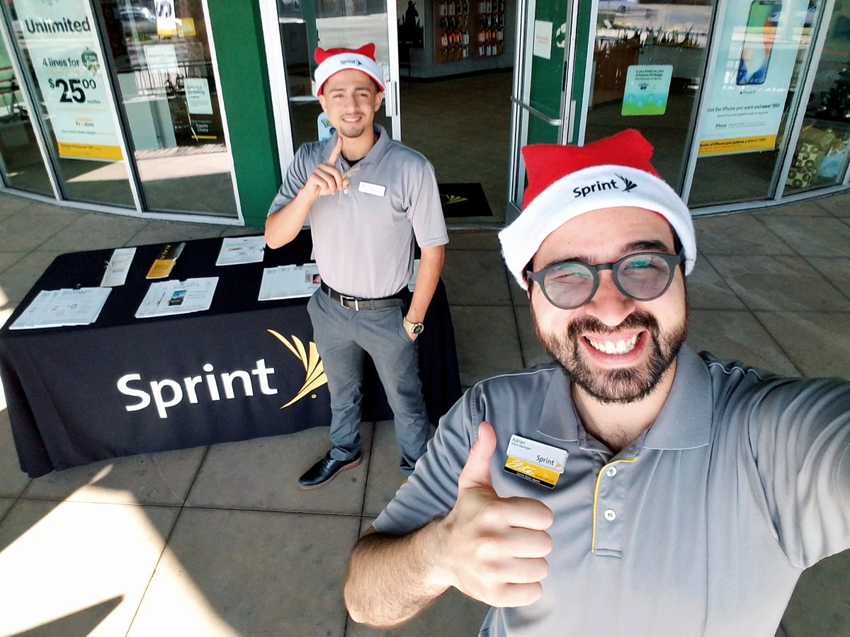 Sprint North Park ready to pop, lock, and drop these holiday savings on our Sunday stroll customers. #SprintAhead #350offIphone #SamsungHalfOff