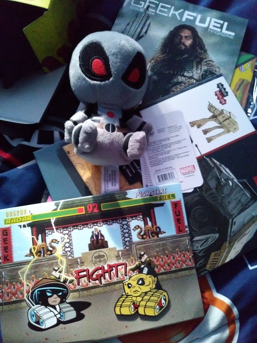 KpopAndrew's tweet photo. @TheGeekFuel got that gorbot pin 😀 #thegeekfuel #deadpool https://t.co/QJDEgEqFpL