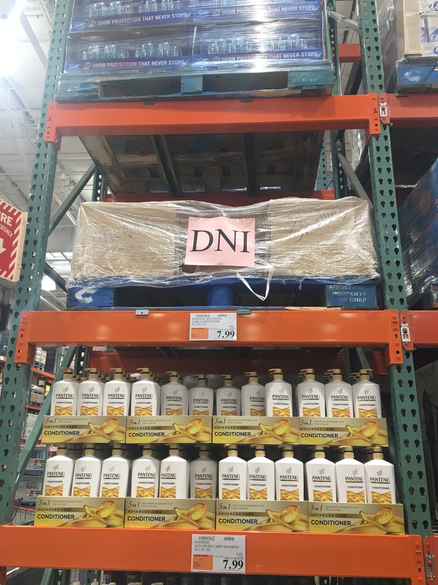 Do not #intubate the bulk conditioner bottles. #DNI #nurse #nurselife #codestatus #RT @Costco