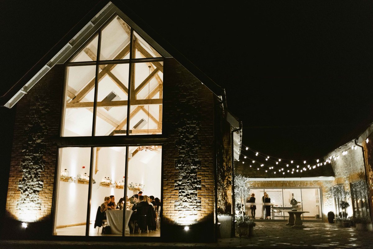 MillbridgeCourt's tweet photo. - By Night -

📸 by Jasmine Andrews.

Xx https://t.co/KP1J6F0fAH