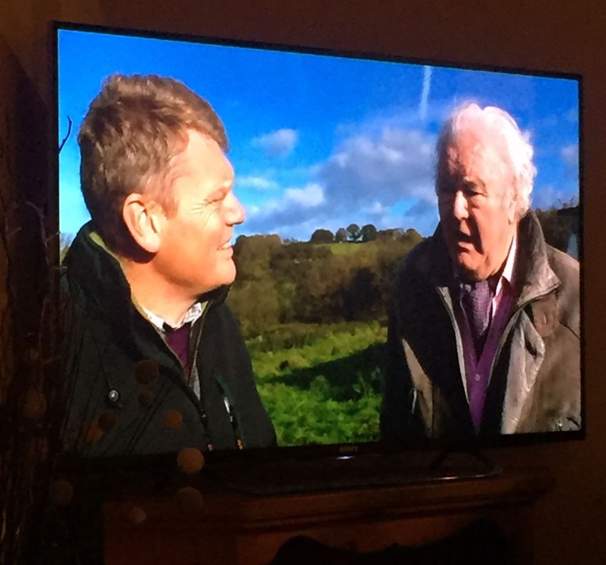 SpringfieldOrg's tweet photo. Did you catch Springfield founder Rod Mee chatting about our Free Range and Organic chickens on @BBCCountryfile ? https://t.co/uiucs1EPKu