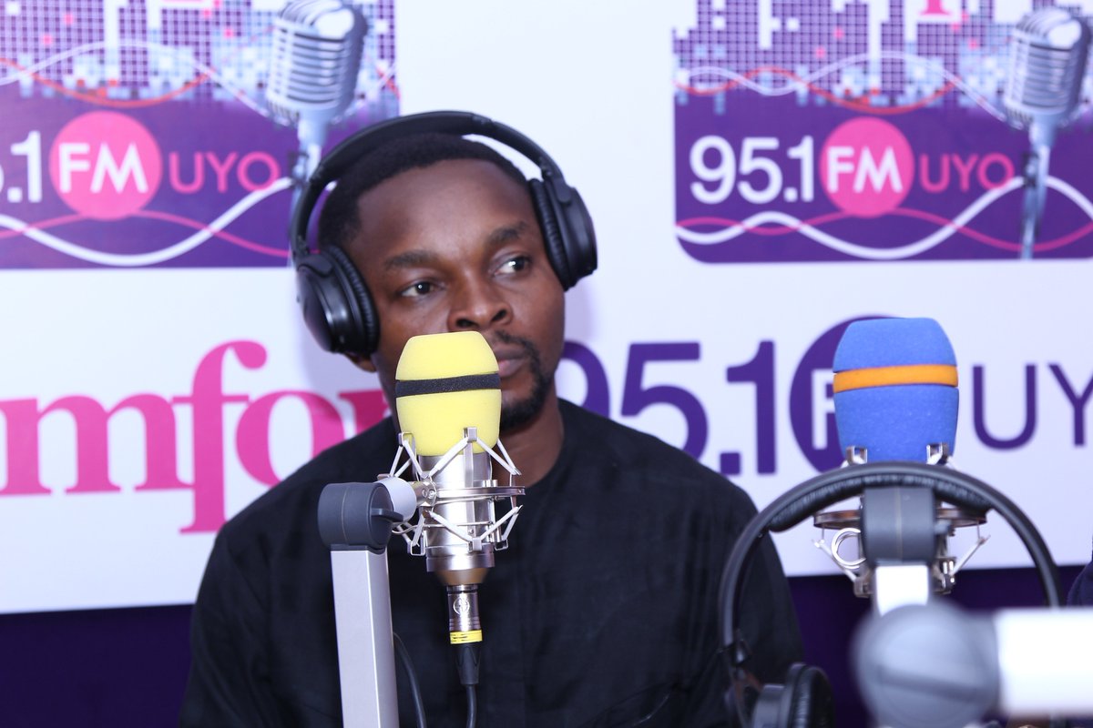 SwUyoNg's tweet photo. Visit to Comfort Fm  📻📻📻 @nextdeegit @thompson_nsikak @ChristianEkene4 @emeka_nwakaudu  #SwUyo #tgsw2017   Photo  Credit: Caleb Johnson https://t.co/JCY8GcfS79