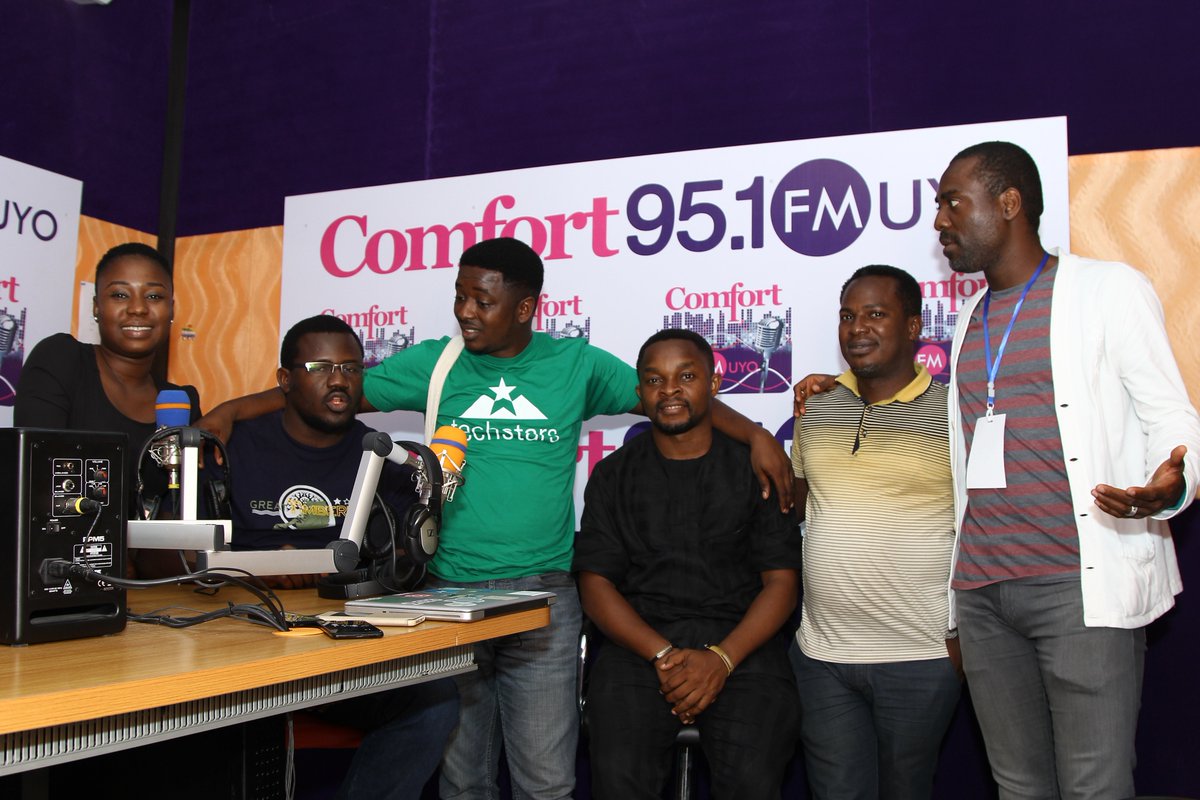 SwUyoNg's tweet photo. Visit to Comfort Fm  📻📻📻 @nextdeegit @thompson_nsikak @ChristianEkene4 @emeka_nwakaudu  #SwUyo #tgsw2017   Photo  Credit: Caleb Johnson https://t.co/JCY8GcfS79
