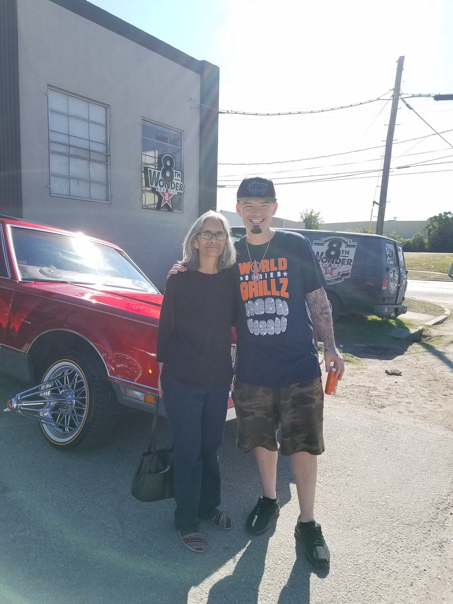 Charge112's tweet photo. @paulwallbaby @8thWonderBrew Shoutout Paul Wall with my Gram she's tryna get a world series grill too #Htyne https://t.co/ZO4Fpd3t6H