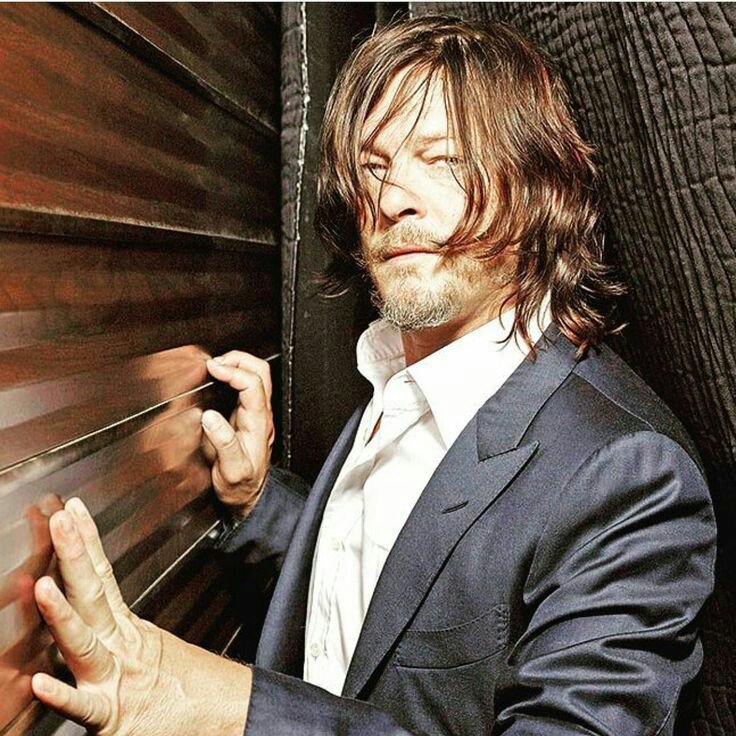 Bonne fin de weekend la famille et vivement demain ! #TWD