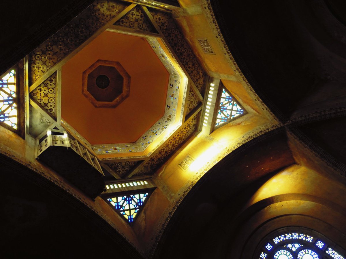 valmont1702's tweet photo. • Under the Byzantine Dome #octogonal #UnderTheDome #ステンドグラス美術館 #transept #oldstones #yellowwall #tiledesign #adventuring #sfx_urbex #heater_central #urbex_world #byzantine #bizantino #softlight #justgoshoot #neobyzantinestyle #piercinglight #byzantinearchitecture https://t.co/Cw2l6T15Pf