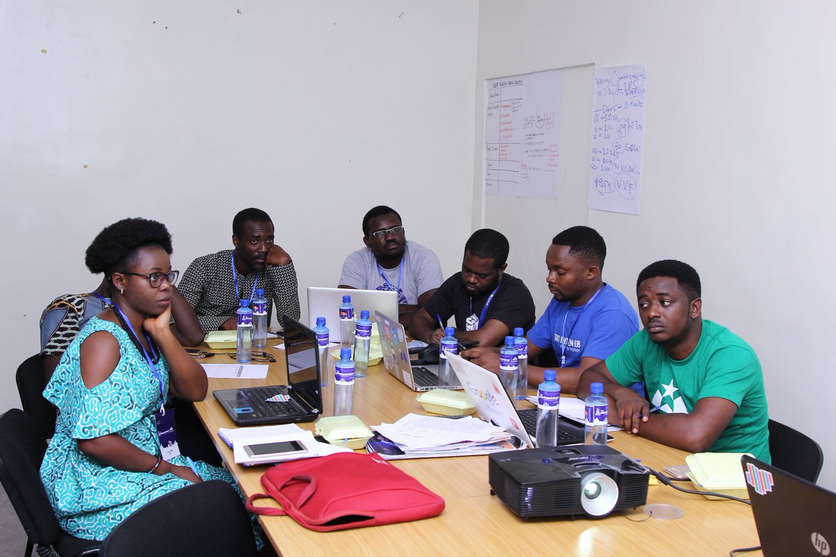 SwUyoNg's tweet photo. Panel of Judges π©ββοΈπ¨ββοΈπ©ββοΈπ¨ββοΈ @nextdeegit @thompson_nsikak @ChristianEkene4 @emeka_nwakaudu #SwUyo #tgsw2017
Photo Credit: Caleb Johnson https://t.co/YYjHb4M4eq