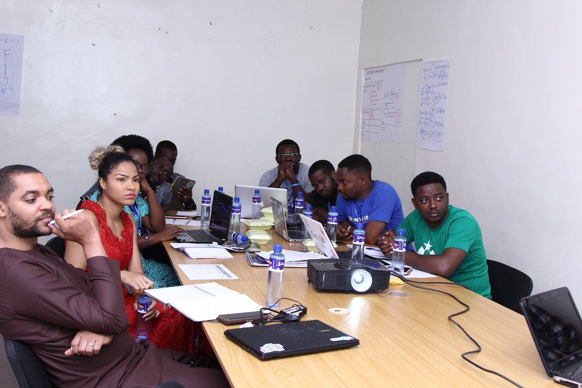 SwUyoNg's tweet photo. Panel of Judges π©ββοΈπ¨ββοΈπ©ββοΈπ¨ββοΈ @nextdeegit @thompson_nsikak @ChristianEkene4 @emeka_nwakaudu #SwUyo #tgsw2017
Photo Credit: Caleb Johnson https://t.co/YYjHb4M4eq