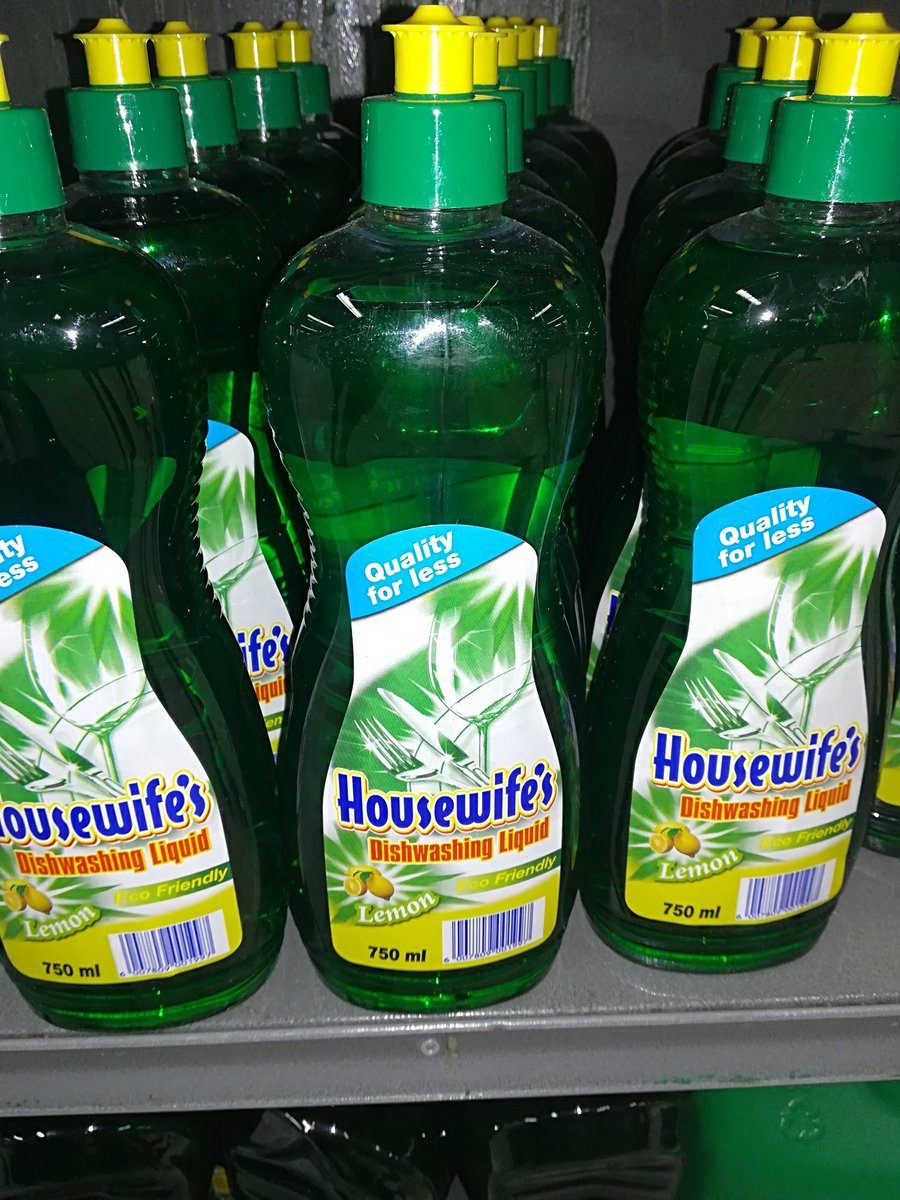 BrandUze's tweet photo. Surprised to have seen this addition of dishwashing liquid at pick n pay in Braamfontien, while sunlight price increased #Housewifesdishwashingliquid #HousewivesDreamLemon #NewProductWatch #PicknPay https://t.co/lcLUDDsAIg
