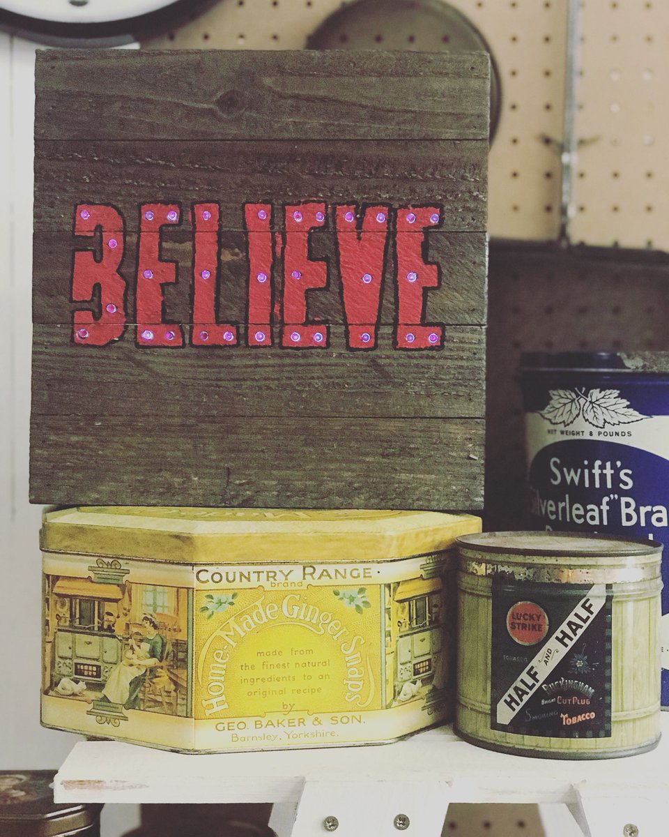 VRAntiques's tweet photo. “Seeing is believing, but sometimes the most real things in the world are the things we can't see.” - Polar Express #govintage https://t.co/Q8AITYPjuS