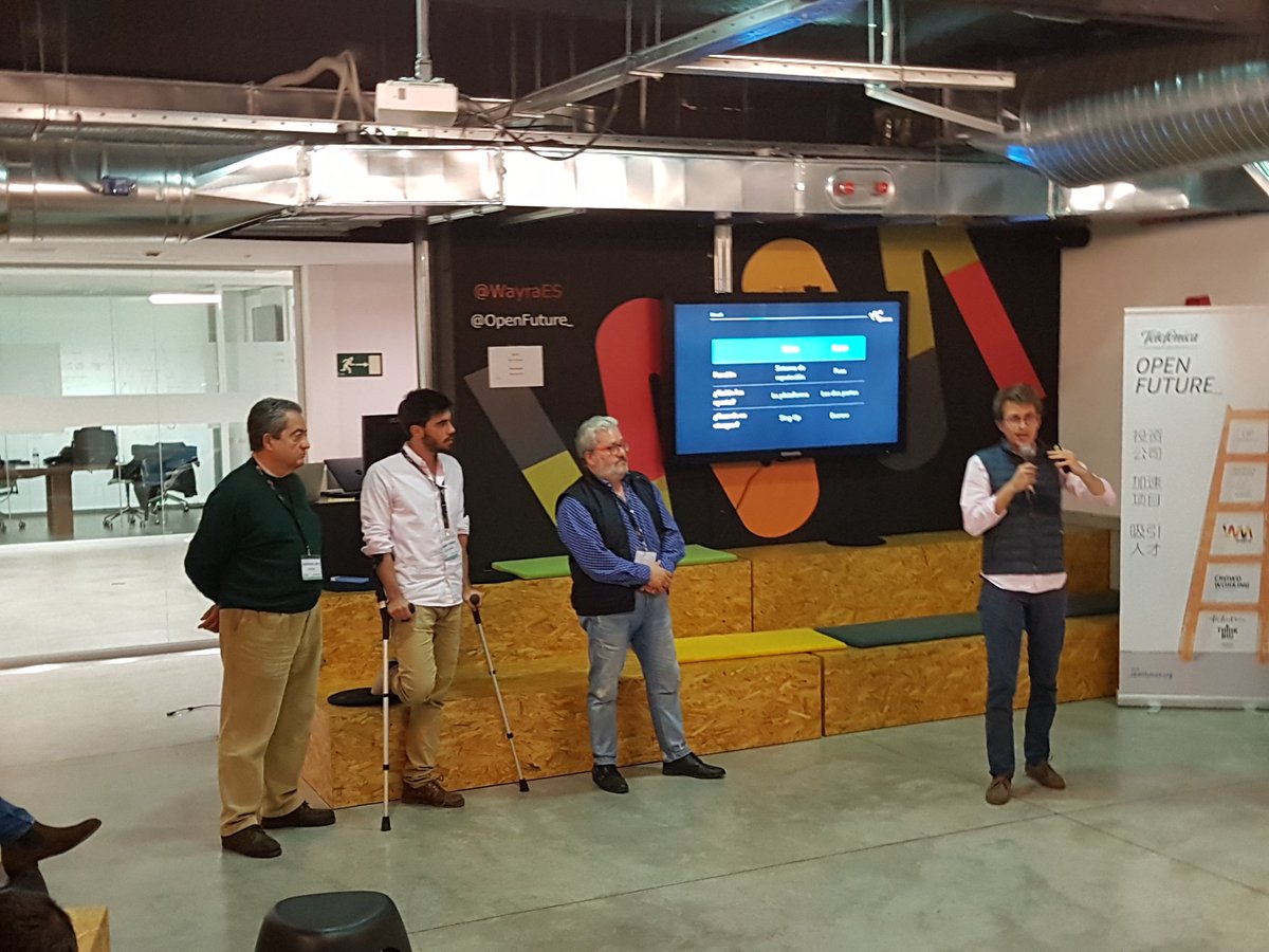 jota_ele_ene's tweet photo. El último equipo del #BlockchainTOF son @sant_navarro @JagTomas @migueltp93 y @icue22, defendiendo #DAaas ante el jurado, un sistema de arbitraje descentralizado https://t.co/ErIFYeHnJo