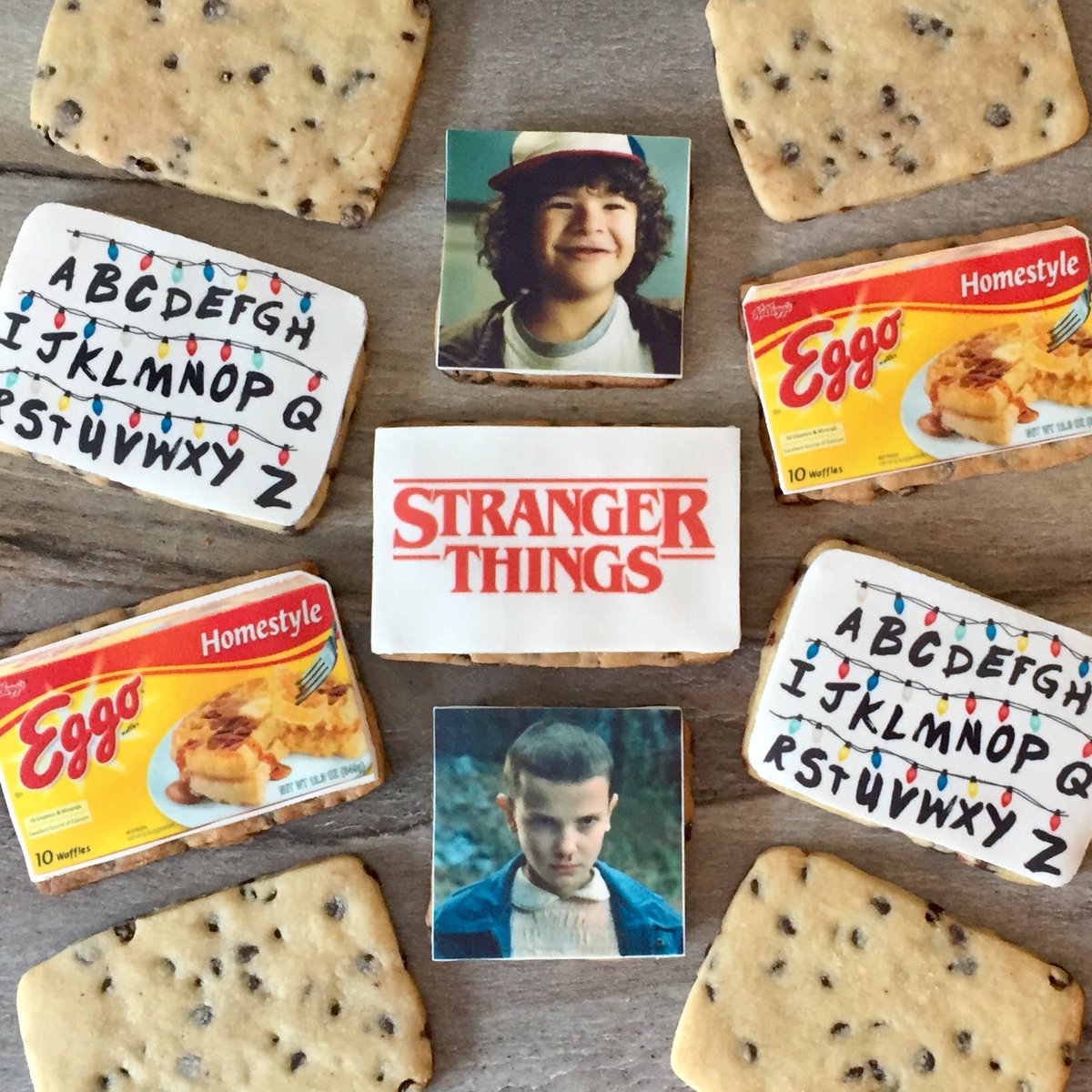 cakesbypenny's tweet photo. When you love #chocolatechipcookies and #StrangerThings, itβs a great idea to combine them both πͺπΊππ§ππ₯πͺπ¦ #StrangerThings2 #Customizedcookies #EggoWaffles #Eleven #Dustin #PrintedCookies #Edibleprinting https://t.co/FWNI9DYZVb
