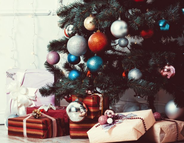 StorageworldUK's tweet photo. #Christmas is 4 weeks away! Where has the year gone? We offer a short contract to hide your presents and keep them a surprise from the rest of the family! We know how much they’d appreciate the effort! #StorageUK #Manchester #Middleton https://t.co/lKadWfanqA
