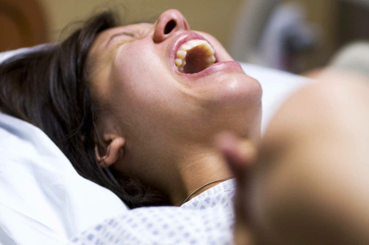 AwayDays_'s tweet photo. Studies have found the pain felt by women during labour is so great it replicates the feeling men go through conceding a last-minute winner. https://t.co/mu3gCvBURo