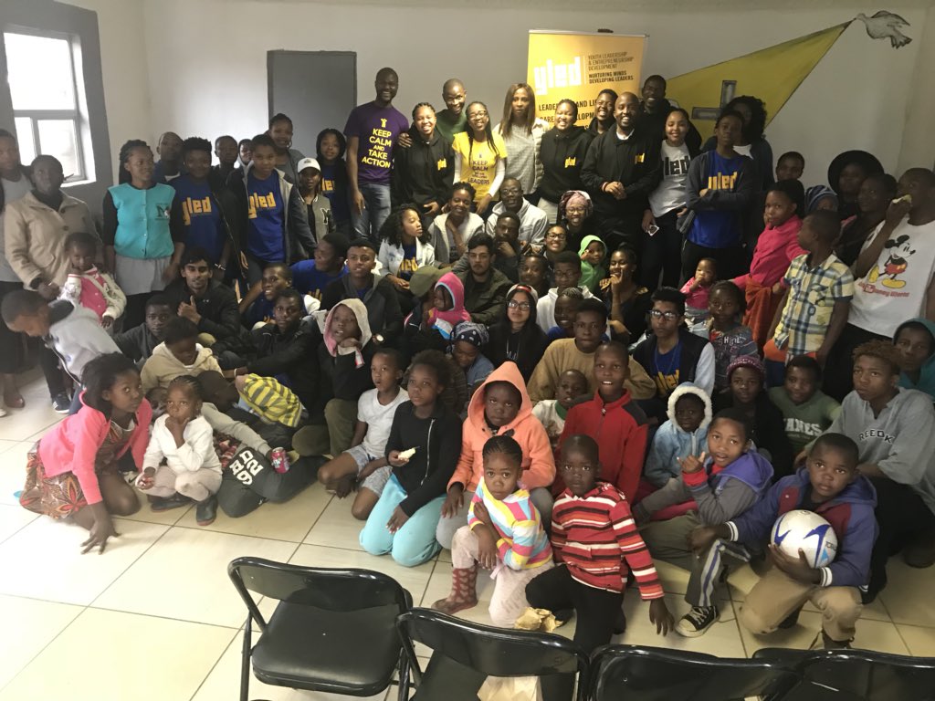 ZwaneSteven's tweet photo. @yledsa Teaches #yled2017 cohort the value of giving back by spending a day at the NGO Dimphonyana - because giving back is UBUNTU. It was a rainy beautiful Saturday when YLED showed up for the love of the development of others https://t.co/Ve74a6dQ58
