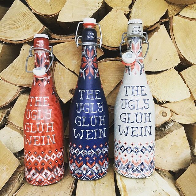 Al jaren fan van de foute christmassweater, maar nu hebben we ook een foute glühwein gevonden! Nog even en het is alweer kerst bij Picknickers! Benieuwd wat we organiseren in december? Check picknickers.nl/kerstdiner-fri… #kerst #friesland #fryslan #theuglyglühwein #foutekersttrui