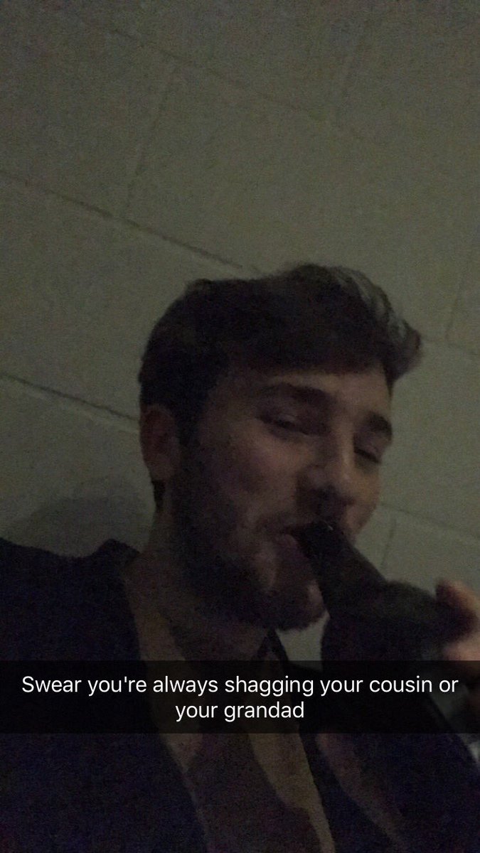 parody_l's tweet photo. Ffs @Dropout69xx is so mean to me 😢 https://t.co/x8GyUJpSiU