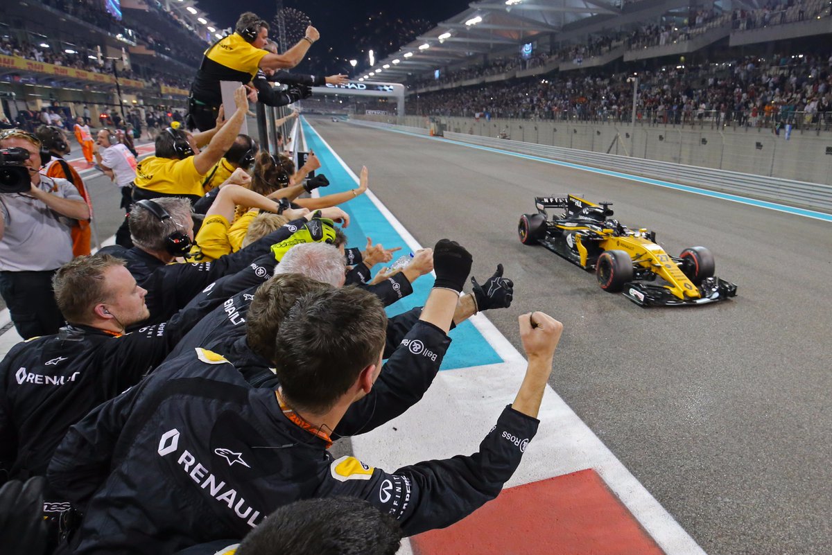 AlpineF1Team's tweet photo. No #F1PackUp tonight, we're back on track Tuesday and Wednesday testing with Nico on day 1 and Carlos on day 2!
We leave you with this shot instead. And we bid you good night... Good night!
#AbuDhabiGP https://t.co/XLxTPJ5BM5