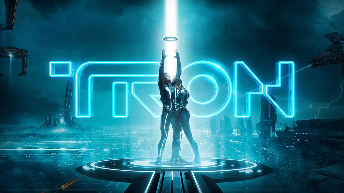 RtoVR's tweet photo. [From the Archives] ‘Tron’ Star Jeff Bridges Thinks ‘Tron 3’ Should be the “first virtual reality movie” https://t.co/aaN6d3yYg7 https://t.co/BH7aD6uqqi