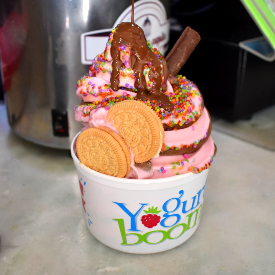 YogurtBoom's tweet photo. Todo #Boomaker nivel PRO sabe que su combinación. ¿Cierto #Boomakers? #YogurtBoom 🙋♀💪🍨 https://t.co/hXRPtzsC8n