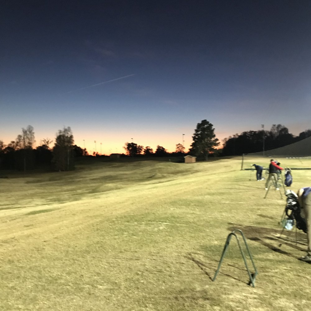 bmcd67's tweet photo. Great way to work off some turkey #getstealz @knightsplaygolf @getStealz https://t.co/VMb8dsLJxX
