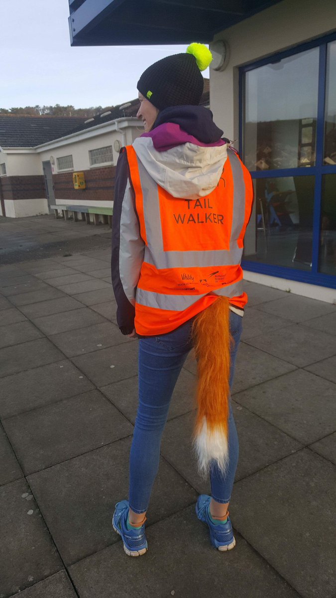 AliceMayThomas's tweet photo. A tail is mandatory kit for tail walking right?!? 🦊😂 #juniorparkrun #tailwalking #llanellicoastjuniorparkrun https://t.co/GPufRj9Ckj