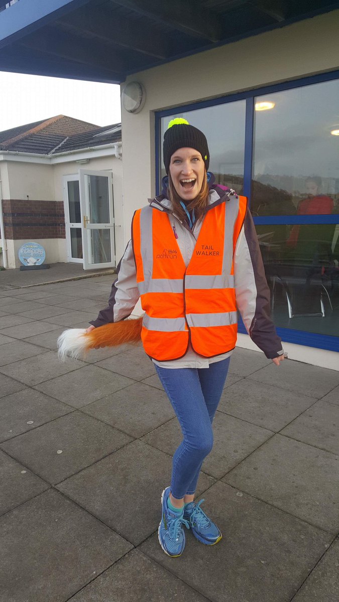 AliceMayThomas's tweet photo. A tail is mandatory kit for tail walking right?!? 🦊😂 #juniorparkrun #tailwalking #llanellicoastjuniorparkrun https://t.co/GPufRj9Ckj