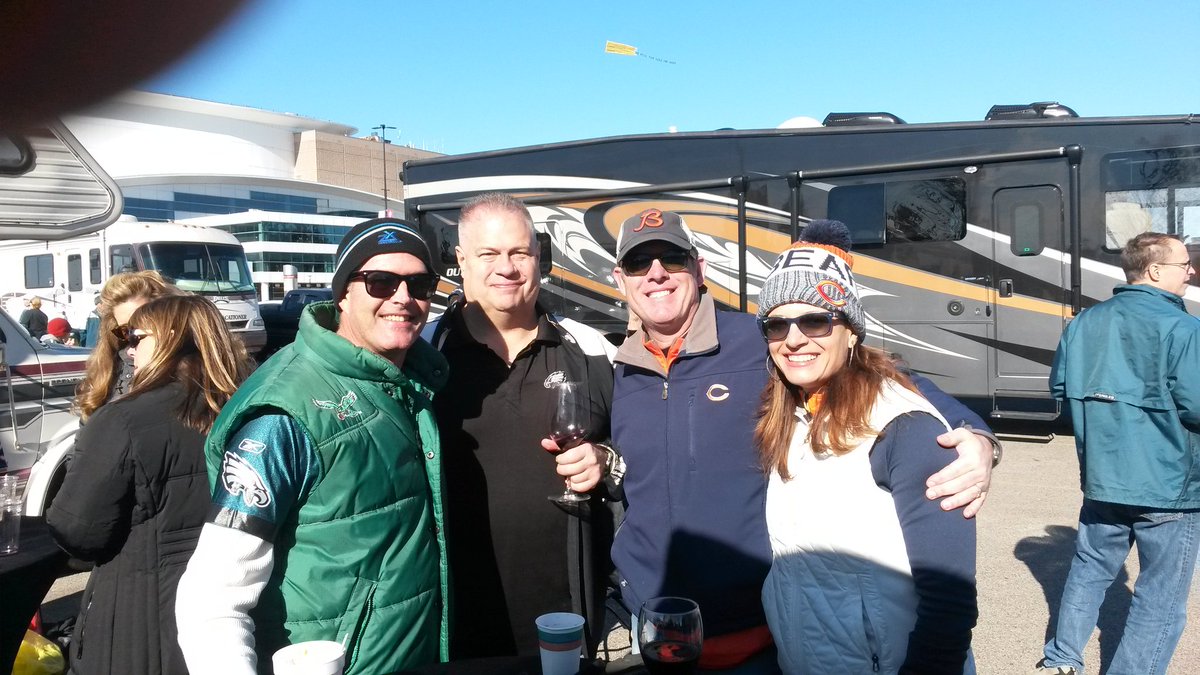 TCKearns's tweet photo. Seeing the truth in Philly. #FlyEaglesFly #waynehoover16 #OverAtHalftime https://t.co/JxwQ0Of3kp