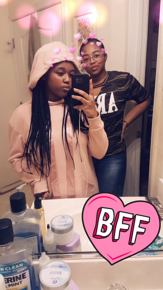 renikaaaaa's tweet photo. @BrianaLuvsSkitt don't let the filter fool y'all..im the tallest ❤️ https://t.co/1tkNascim4