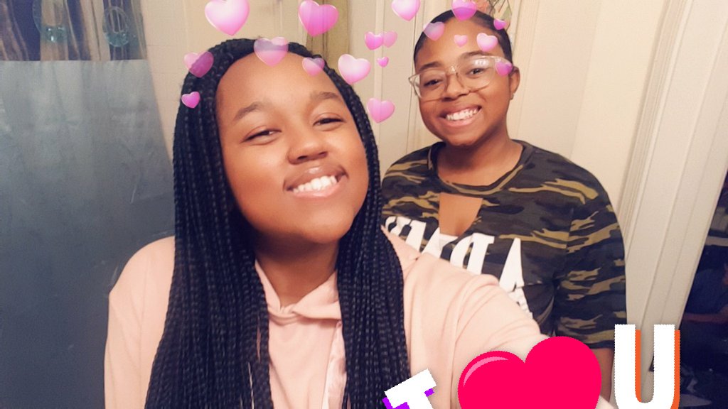 renikaaaaa's tweet photo. @BrianaLuvsSkitt don't let the filter fool y'all..im the tallest ❤️ https://t.co/1tkNascim4