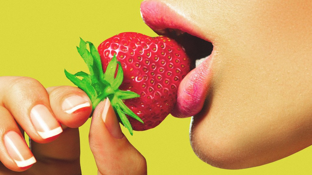 Playboy's tweet photo. Just in case dating wasn't stressful enough to begin with, now even our food preferences are being analyzed to determine compatibility. https://t.co/O4AMnPMqI1 https://t.co/0bamx7gZsB