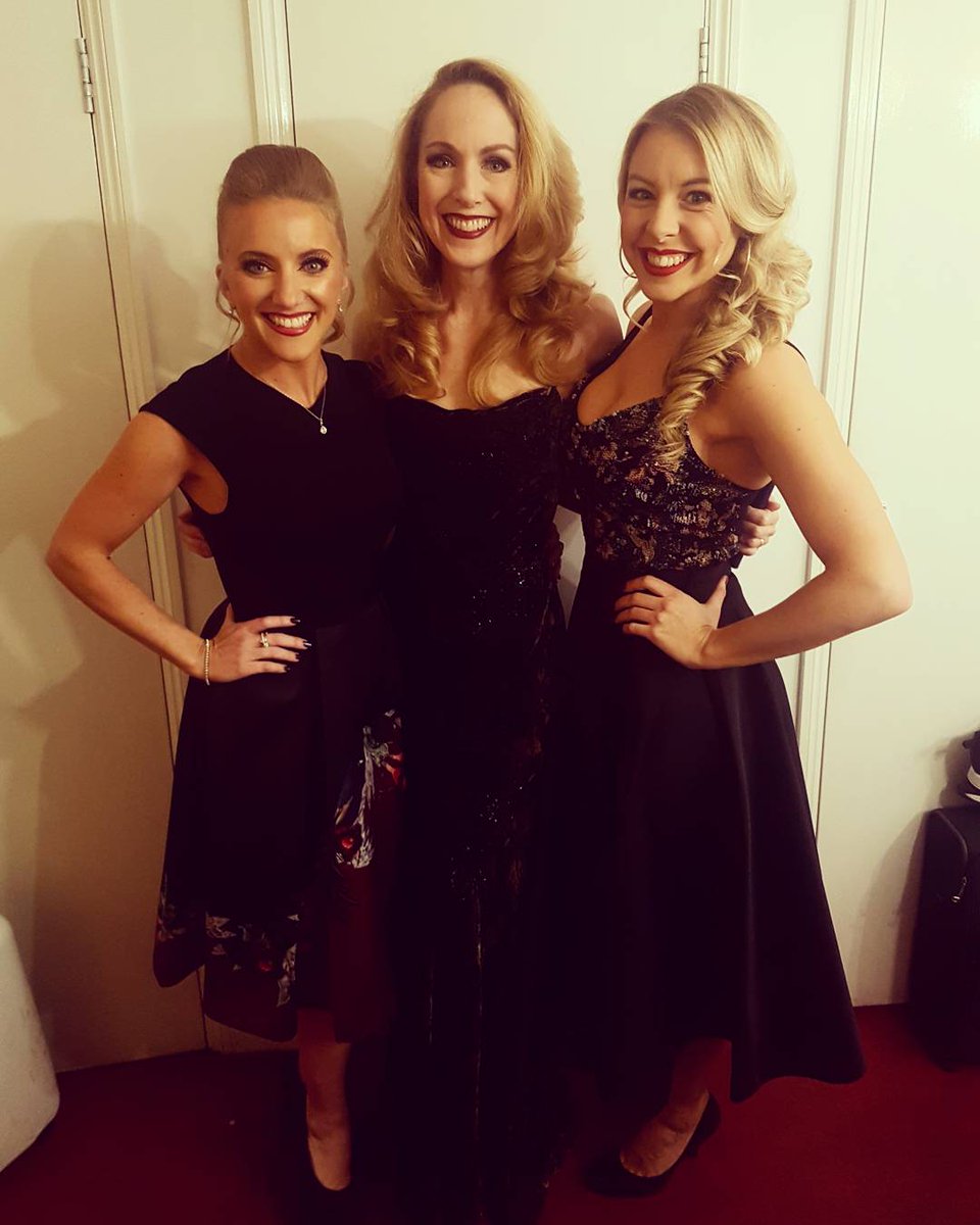 Reunited with my <a href="/9to5London/">9 To 5 the Musical</a> girls for 'Sunday at the Musicals' tonight at St Paul's church. Very excited! #shinelikethesun #9to5themusical #9to5 <a href="/pippawr/">Pippa Winslow</a> <a href="/TheCoutts/">Amanda Coutts</a>