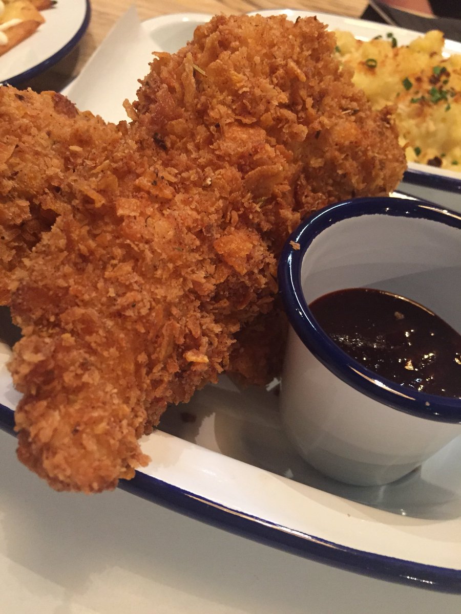 VanWinkleBar's tweet photo. Check out the #menu here at Van Winkle 🤤 open 7 days, right across from the @TheBarrowlands #Glasgow https://t.co/IxRyPOaMr4