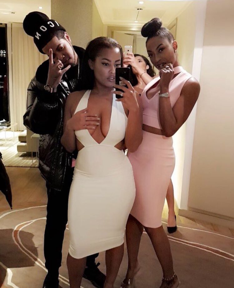 Happy birthday <a href="/OfficialChip/">Chip</a> from me and all the models at <a href="/face4music/">Cassie</a> 💛 🐾