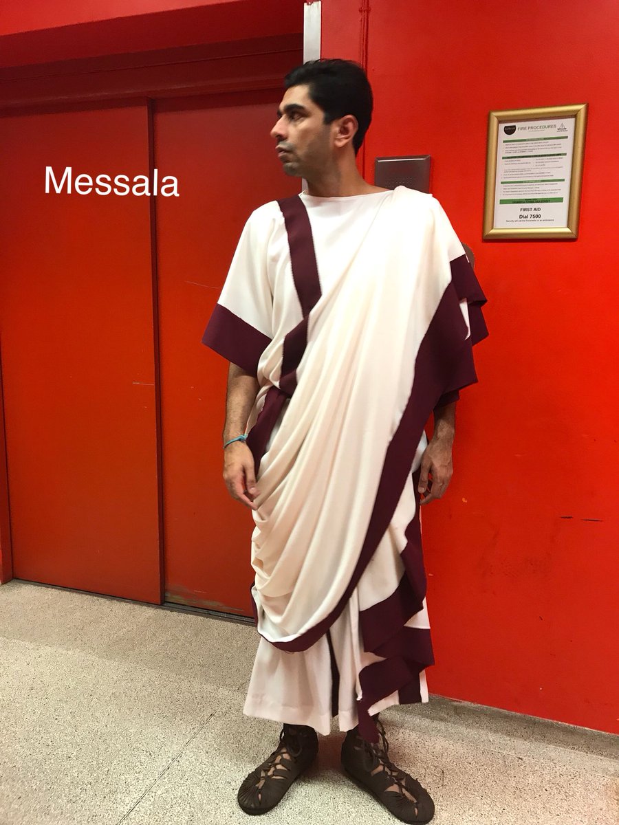 miracalix's tweet photo. #thecorridorsofpower this past week i’ve been in tech with the @TheRSC moving #RSCcaesar to the @BarbicanCentre i’ve also been stalking the corridors backstage during our breaks snapping the cast & crew..:: https://t.co/bwN3uTA5sJ