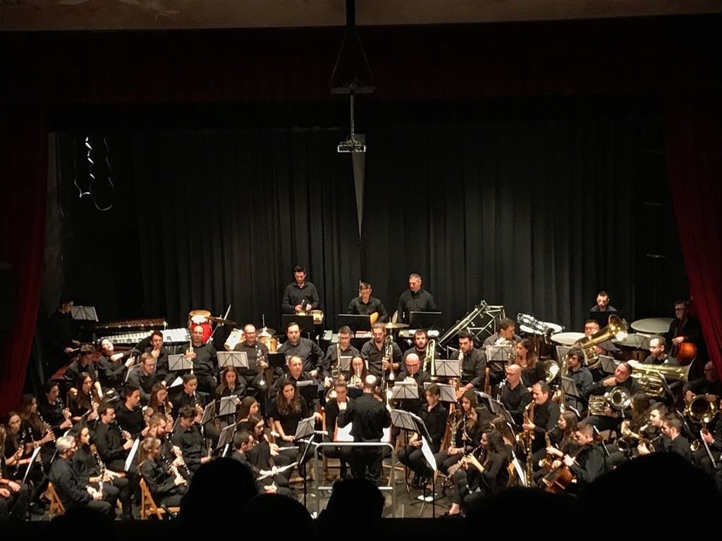 umusicalpicanya's tweet photo. Concert de Santa Cecília de la Banda de la Unió Musical de Picanya. Esperem que hàgeu gaudit tant o més que nosaltres preparant-lo!
#SantaCeciliaUMP
#SantaCecilia2017
#bandaump #UMP
#UnioMusicalPicanya #concert #music #picanya https://t.co/3Yy1d7SiYs