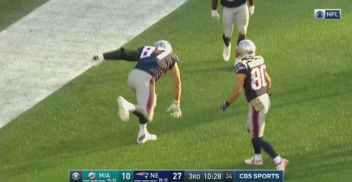 5 straight losses for the Dolphins --- who fall in New England this afternoon... bit.ly/2Ae3IxA?utm_so… https://t.co/joQOPGFJKI