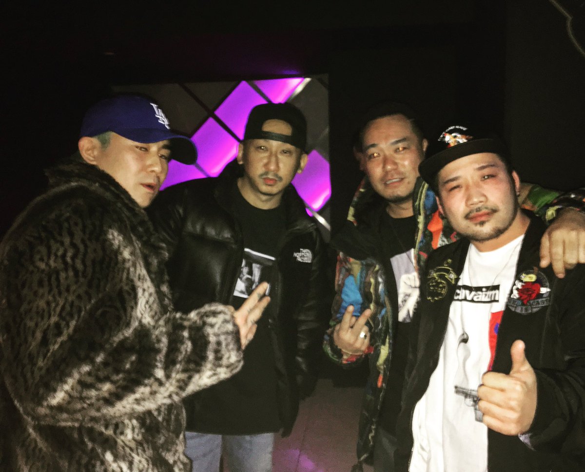 SQUARE_NAGOYA's tweet photo. #TOKAIBULLSHIT in OSAKA CITY！！！
大阪の夜はこれからだね🤘♬
#sqar #square_nagoya #osaka #tokaixbullshit #2017 #restinpeace #tokona_x #tokonax #legend #ghost #kansai #hiphop #djryow #anarchy #djakio #party #club #event https://t.co/NrvvLSwN6w