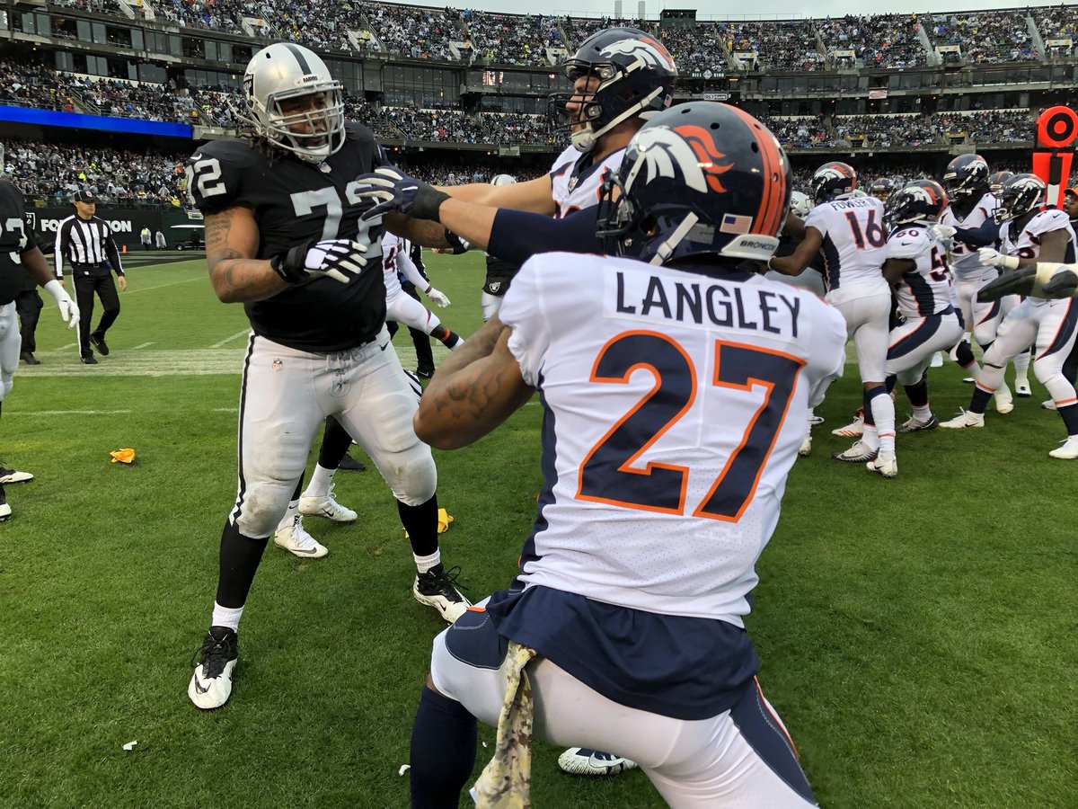 Denver Broncos vs Oakland Raiders