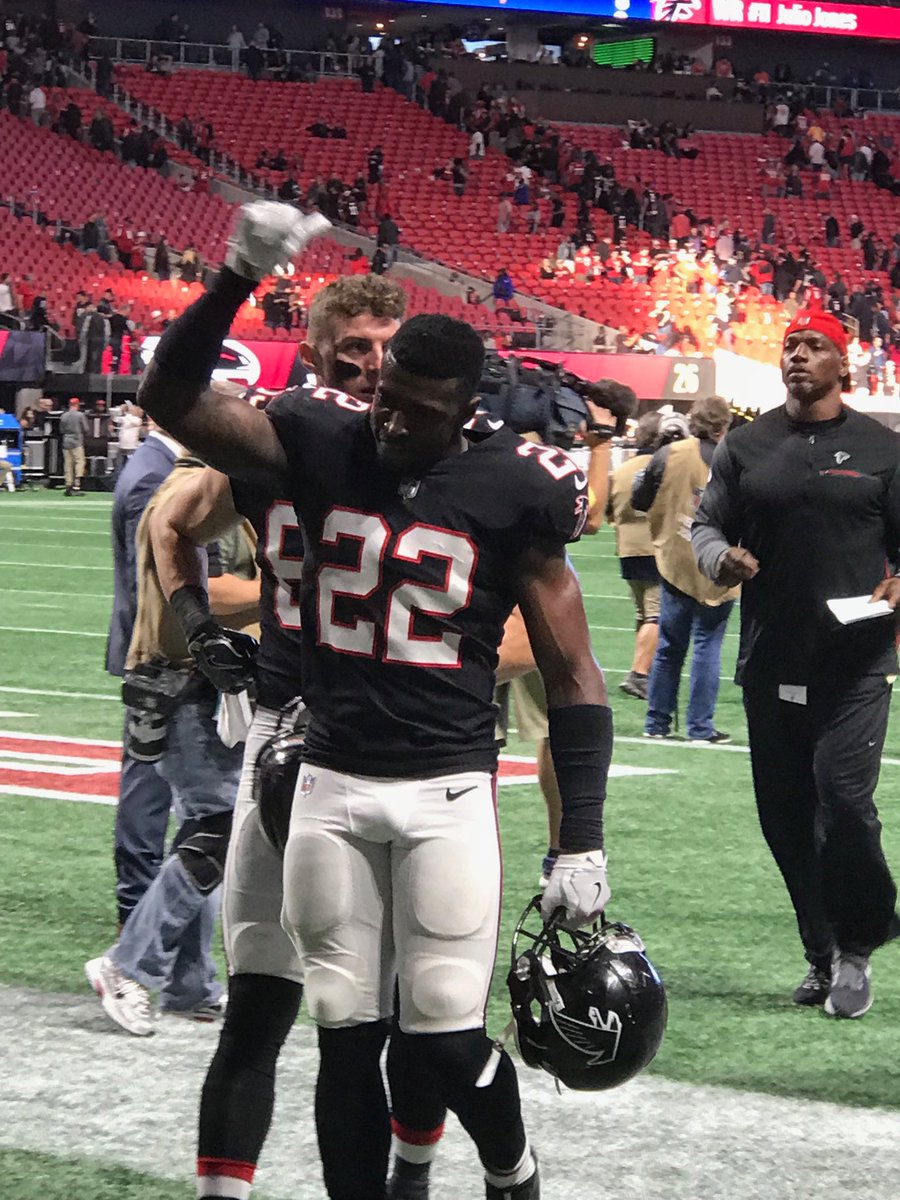 randysports's tweet photo. Thumbs up from K Neal for win vs the Bucs. Join @DjShockley3 and me @FalconsATLCW 6pm Monday for #falconsplayback https://t.co/yoGWIi0b4c