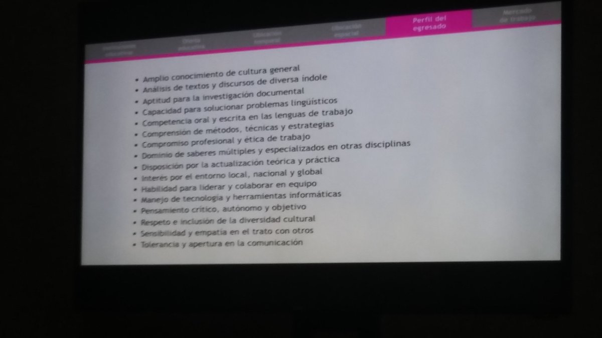 DiegoJuarezTrad's tweet photo. Ángela Mariscal nos habla acerca del perfil del egresado en traducción. #SJ2017 #FIL2017 #traducción https://t.co/4VEHTbNFtL
