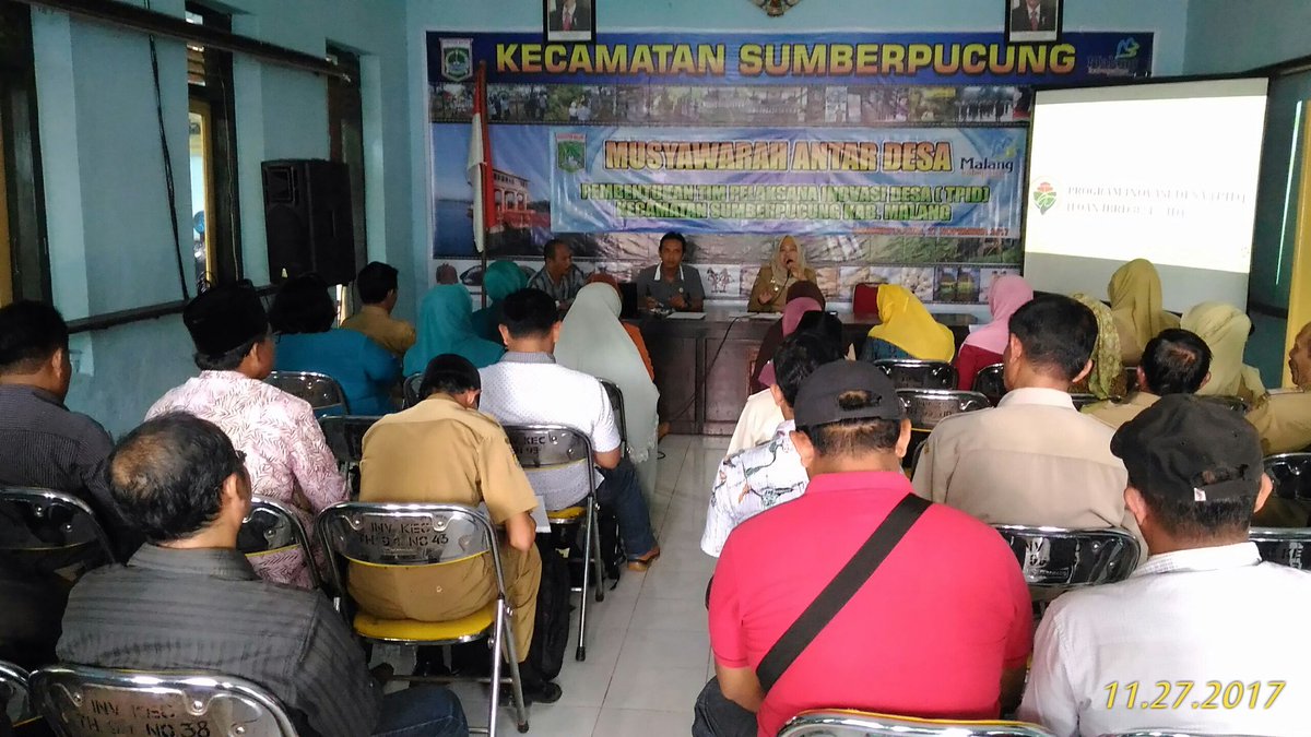 Kholis_Romlee's tweet photo. MAD Pembentukan Tim PID Kecamatan Sumberpucung Kabupaten Malang
#bhaktipendampingdesa
@jokowi
@taufikmadjid71
@KemenDesa
@P3MDMalang
@PDPLDSBRPUCUNG
@Karangkates_1 
@nurahman_joko
@DewantoAndry
@ketutbalitar
@hendrokj1
@GSulistyo76
@najih_muhammad1 https://t.co/1MTnedl6cD