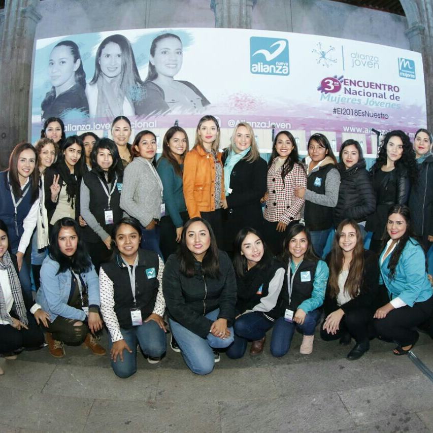 fuerza_turquesa's tweet photo. #Boletín #DestacadoNA | Nueva Alianza es vehículo para abrir espacios a la participación política de la mujer: @Luiscasob #El2018EsNuestro #EstamosListas >>https://t.co/OJQROURfpq https://t.co/NVd1ocYMfv