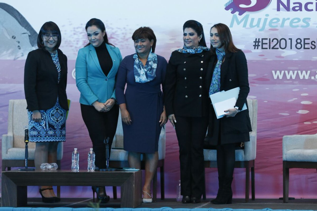 fuerza_turquesa's tweet photo. #Boletín #DestacadoNA | Nueva Alianza es vehículo para abrir espacios a la participación política de la mujer: @Luiscasob #El2018EsNuestro #EstamosListas >>https://t.co/OJQROURfpq https://t.co/NVd1ocYMfv
