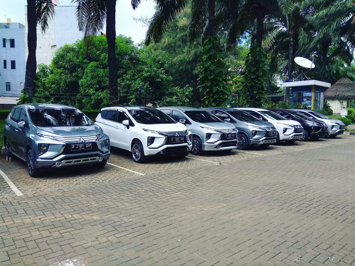 Kopdar Ke-3 Xpander Mitsubishi Owner Club Indonesia (X-MOC) Bertempat Di The Media Hotel &amp; Towers. Minggu, 26 November 2017.