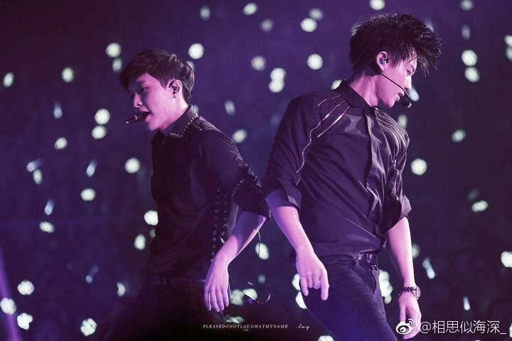 mc0n's tweet photo. สุขสันต์วันเกิดนะชานยอล 🎂🎁 ที่ผ่านมารู้สึกขอบคุณในความใส่ใจของชานเสมอ ผู้ทำหน้าที่happy virusได้อย่างดีจนถึงทุกวันนี้ ขอให้น้องมีความสุขมากๆนะคะ #HappyChanyeolDay https://t.co/eCkMUSBijB